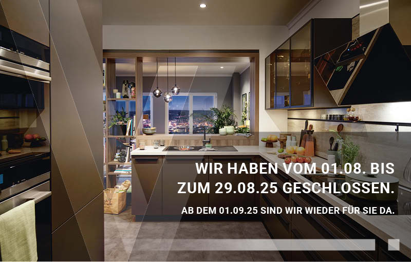 PopUp mit einer dunkelbraunen Küche, welcher über die Betriebsferien informiert.